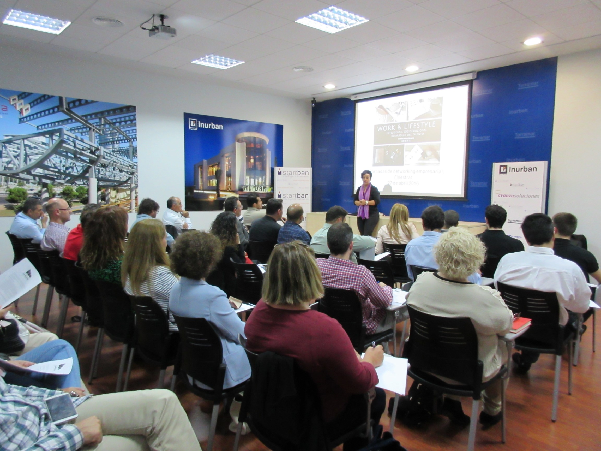 Primer Networking del Club Empresarial La Marina en Terramar Centro de Negocios