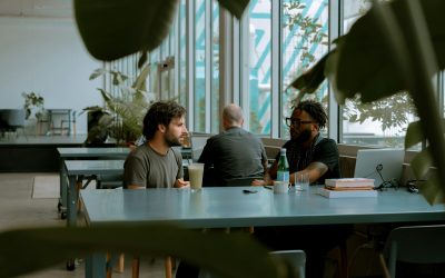 Coworking y comunidad: por qué trabajar acompañado impulsa tu negocio